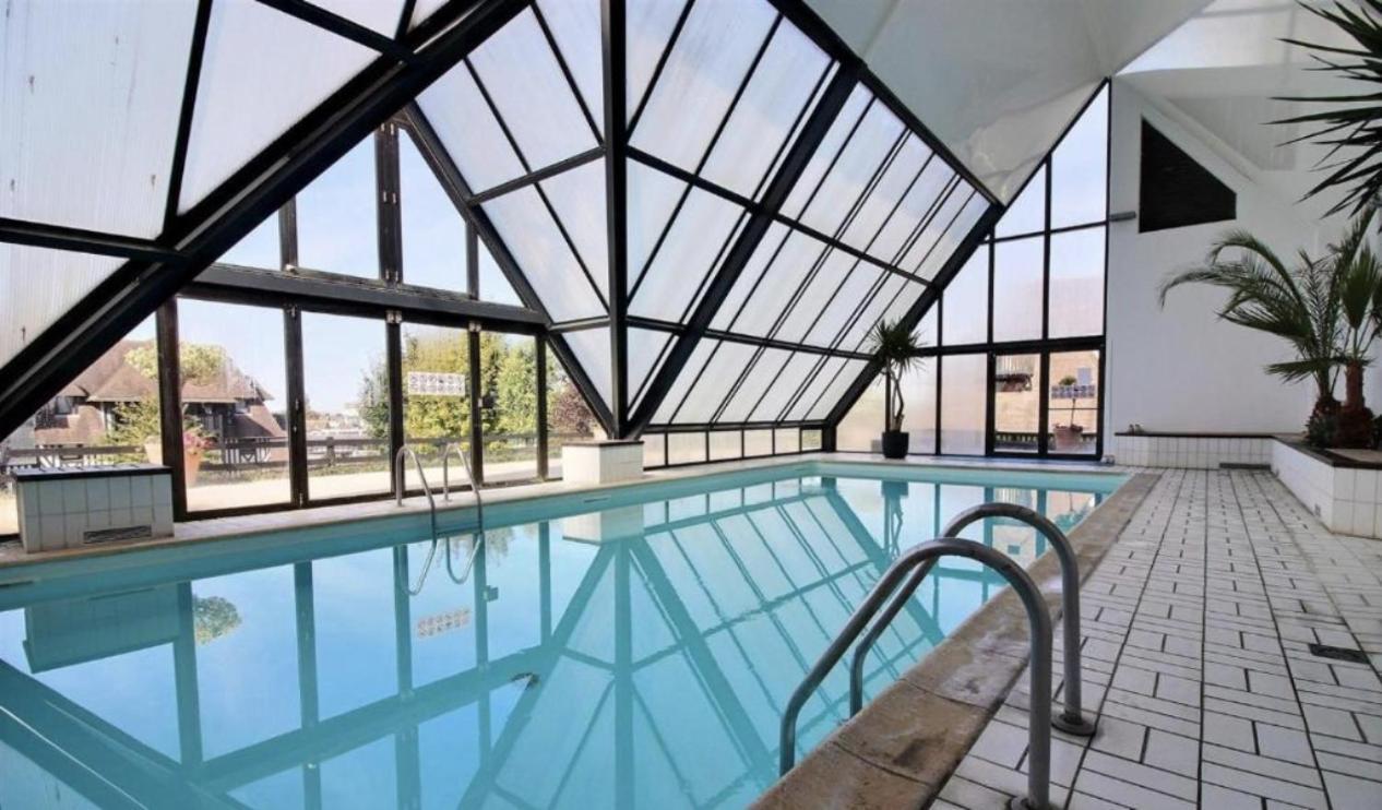 L'Hippique C.L.S Deauville Exterior photo